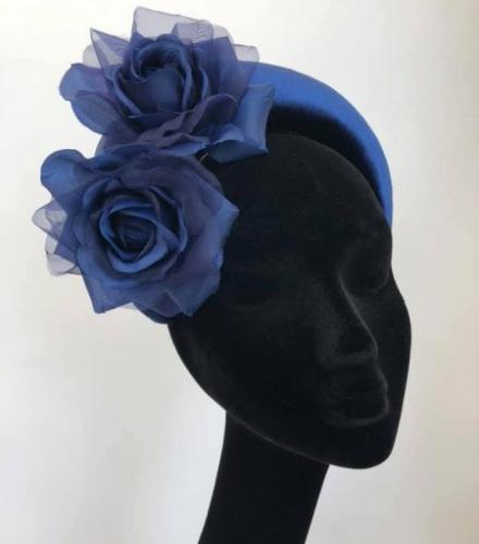 Click for more information on this Robin hat